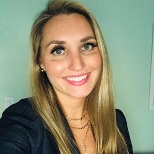 Meet your Posher, Stephanie